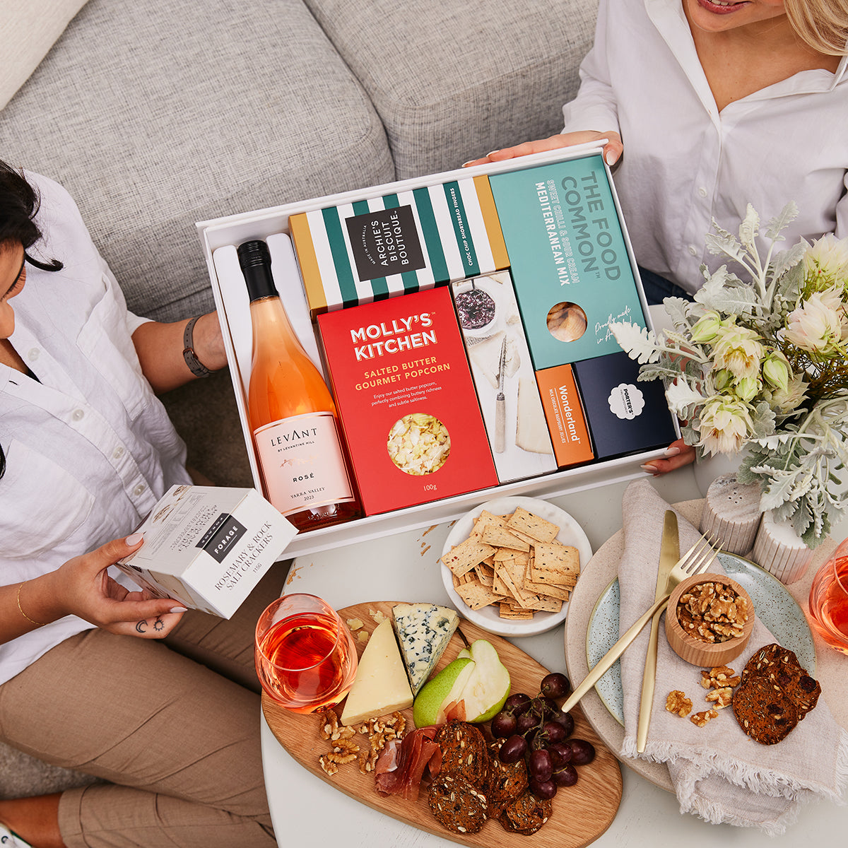 spring gift hampers