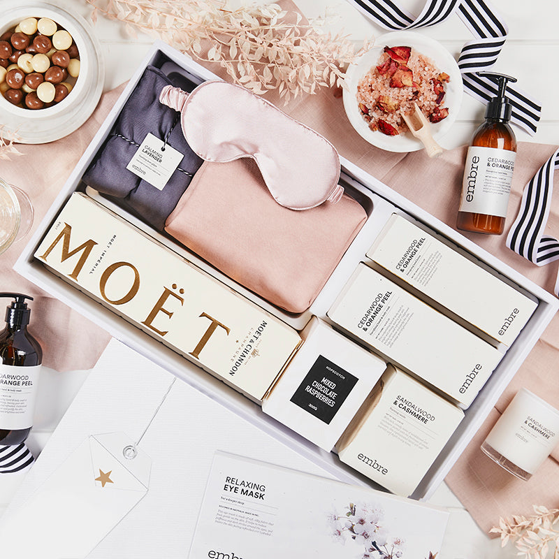 pamper hampers, wellness gifts, luxury spa hampers
