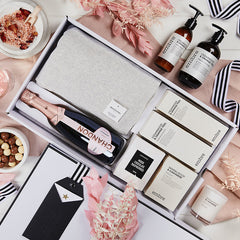 Categories > For Her Hampers