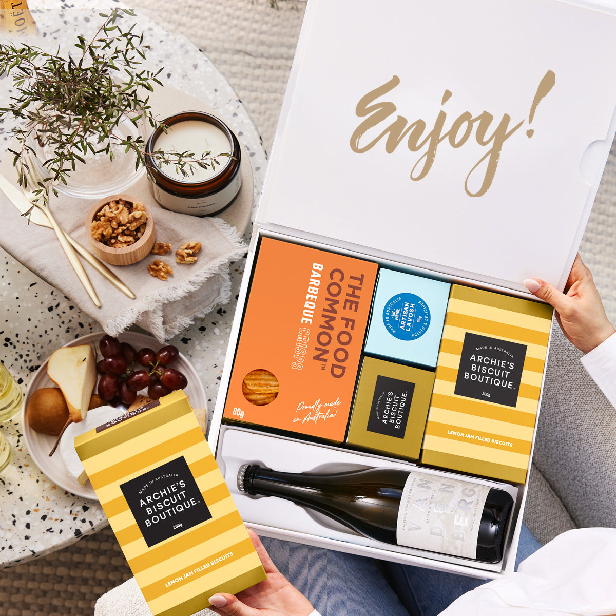 Sparkling & Foodie Hamper